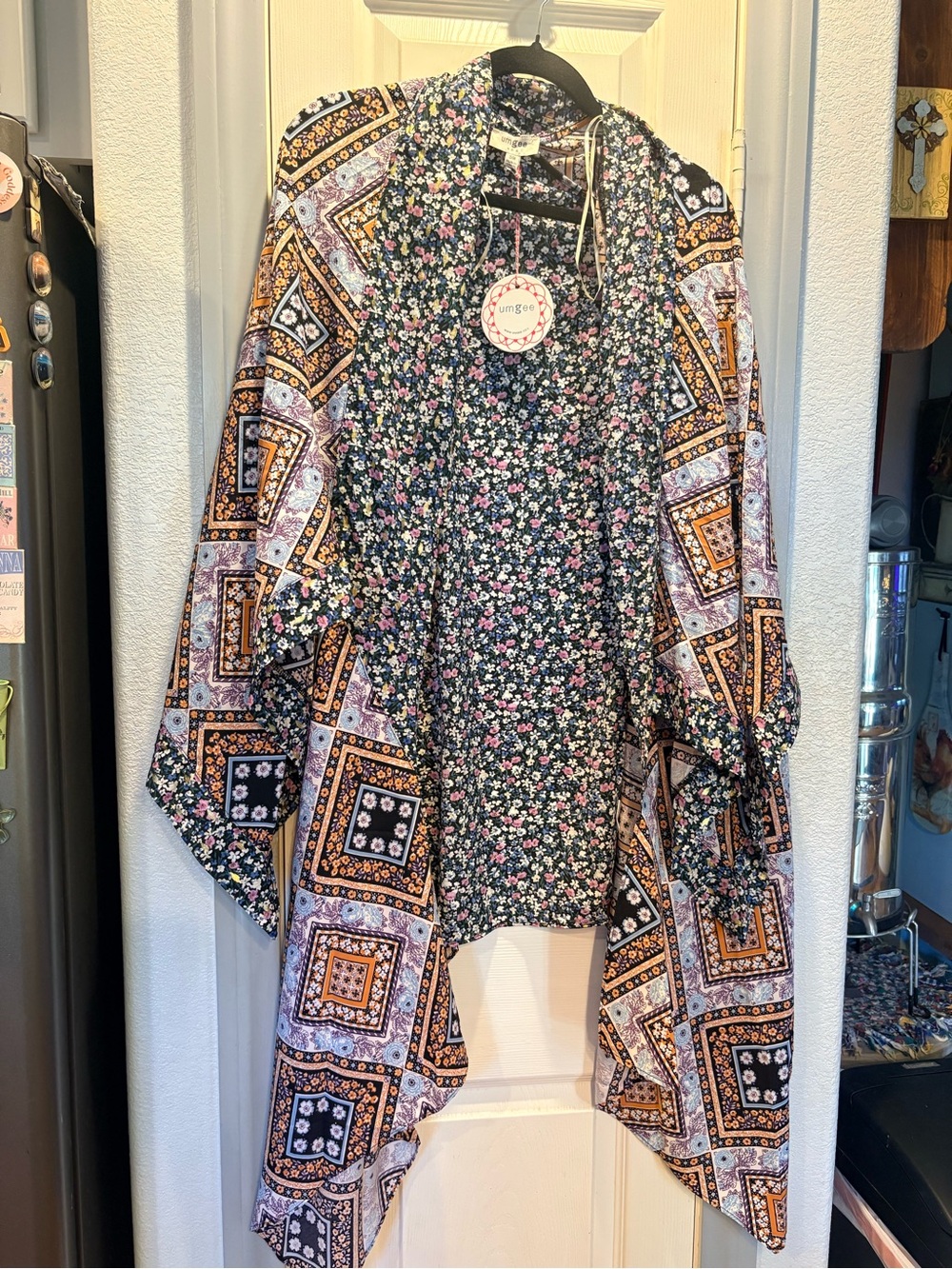 Umgee Black Floral & Brown Patchwork Kimono Cape